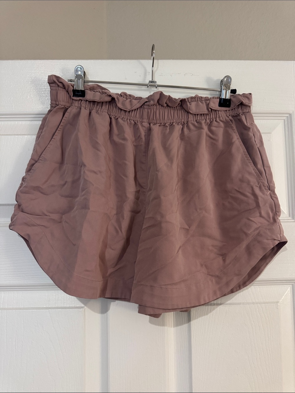 Varley Elastic Waist Paperbag Shorts - Dusty Rose